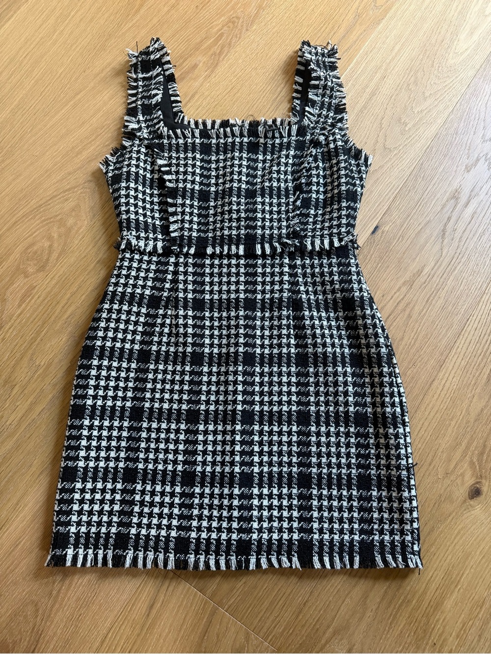 Forever 21 Black & White Houndstooth Tweed Square Neck Dress Medium